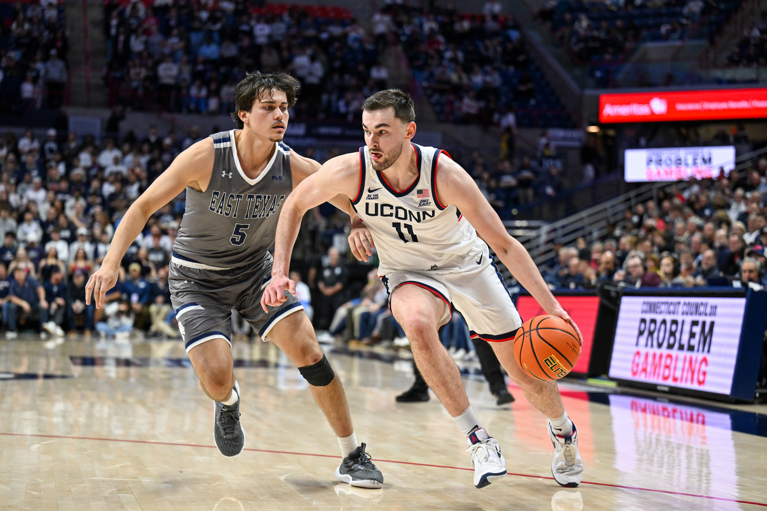 alex-karaban-explodes-for-career-high-as-uconn-punches-sweet-16-ticket-with-win-over-ucla