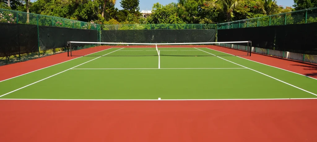 tennis-equipment-evolution-wooden-rackets-to-modern-technology